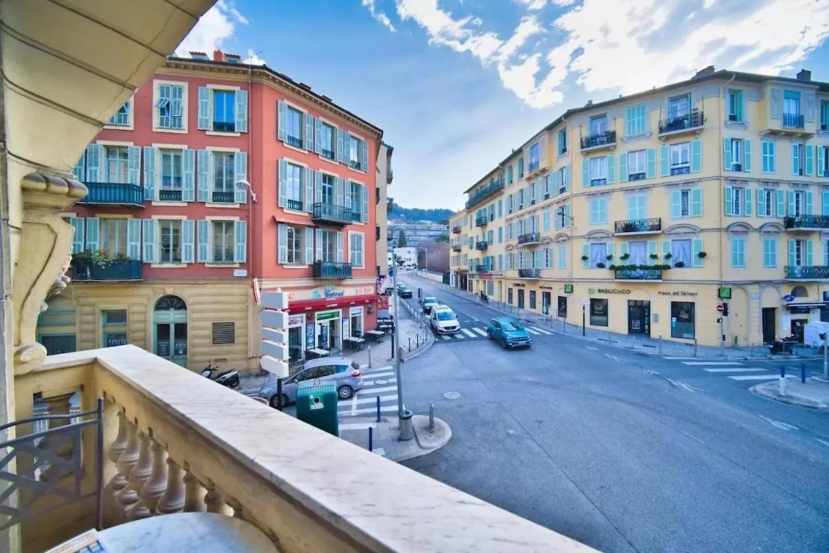 Port Of Nice - Scooters Included
